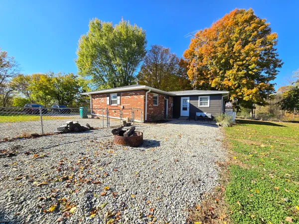 $221,500 | 158 East Co Road 340 South, Connersville, IN 47331