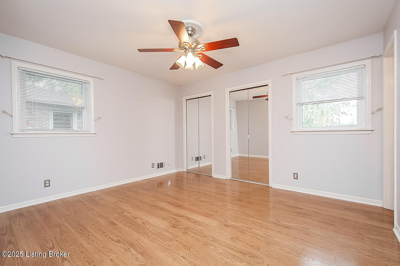 2209 Old Hickory Road Louisville, KY 40299 - Photo 16 of 38 Primary Bedroom