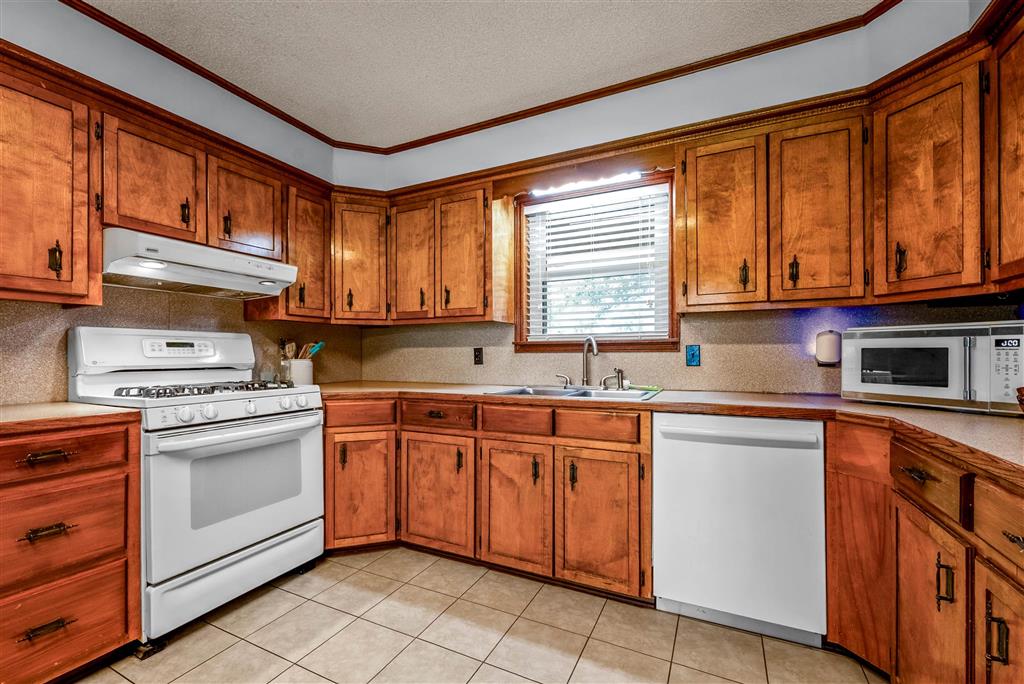 8094 Holland Road Hayes, LA 70647 - Photo 7 of 23
