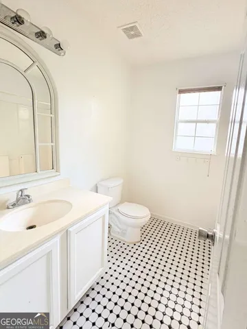 $1,800 | 304 McQueen Circle, St. Marys, GA 31558