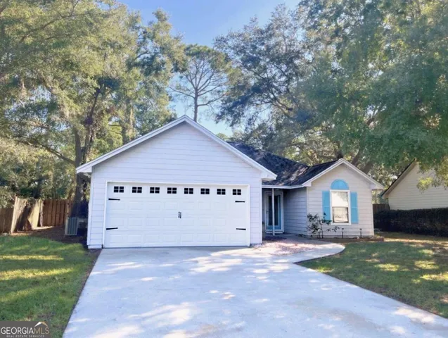 $1,800 | 304 McQueen Circle, St. Marys, GA 31558