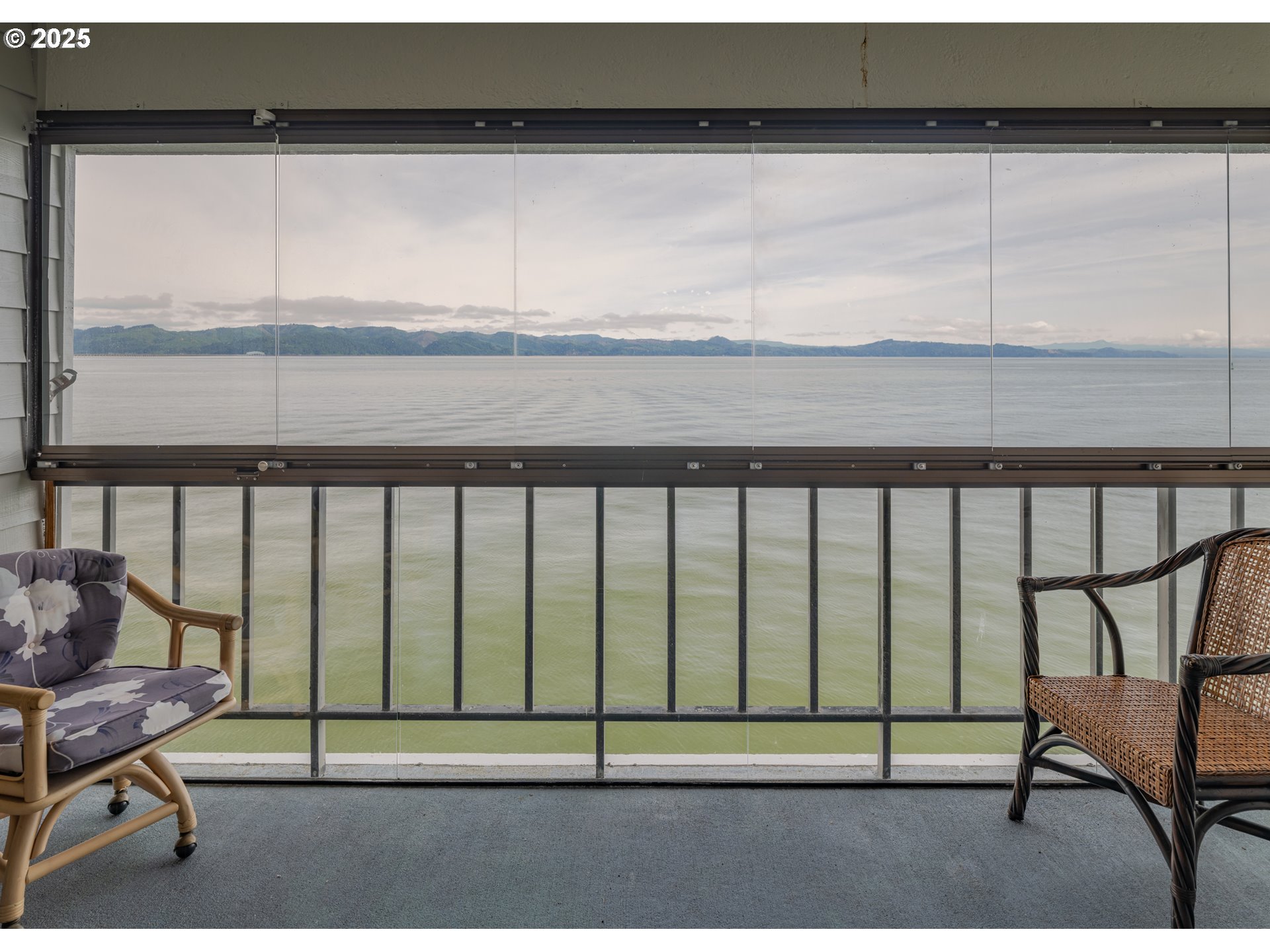 1 3rd Street, Unit 209 Astoria, OR 97103 - Photo 17 of 37 a view of a porch