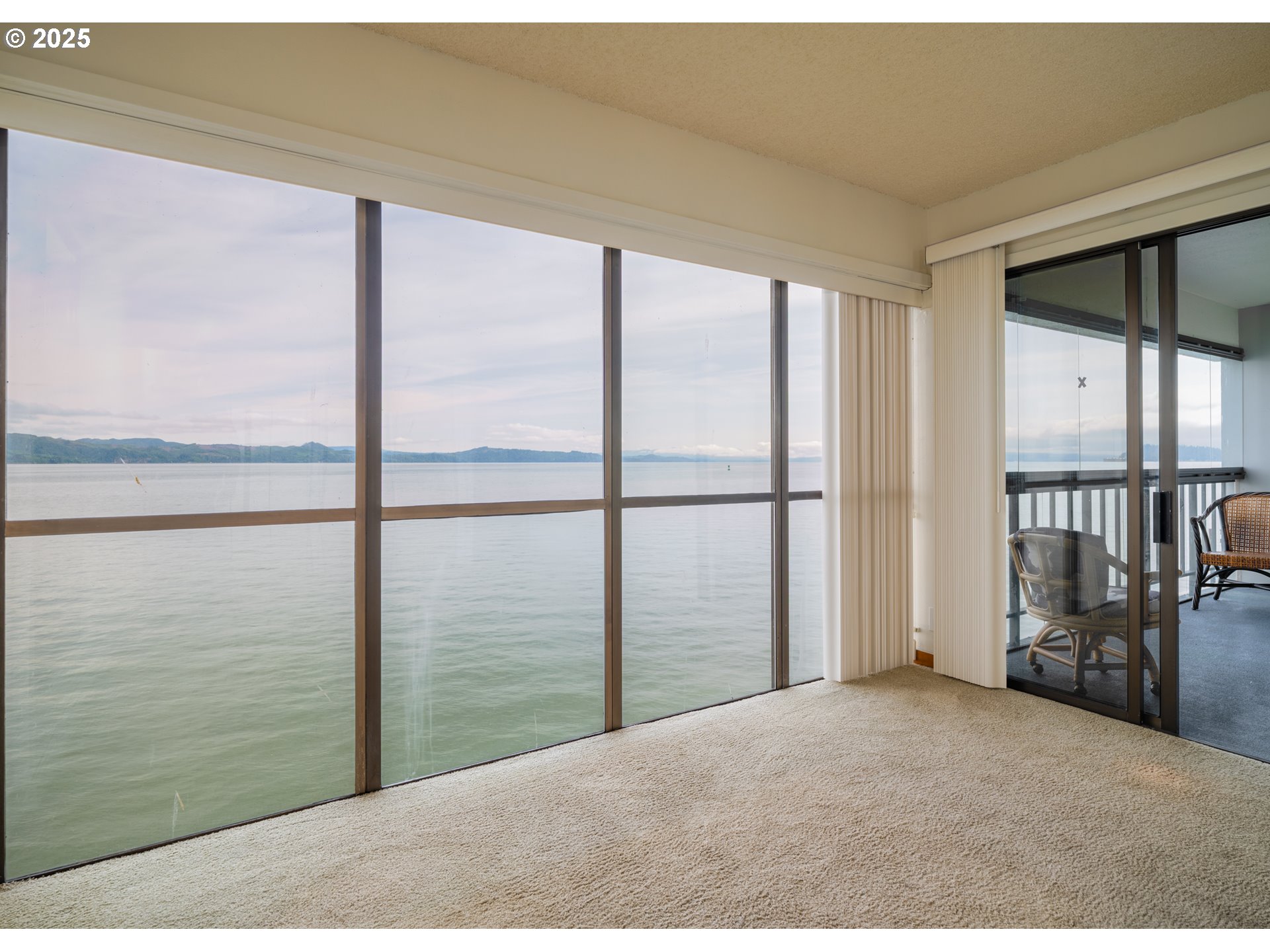 1 3rd Street, Unit 209 Astoria, OR 97103 - Photo 20 of 37 a view of a room with window