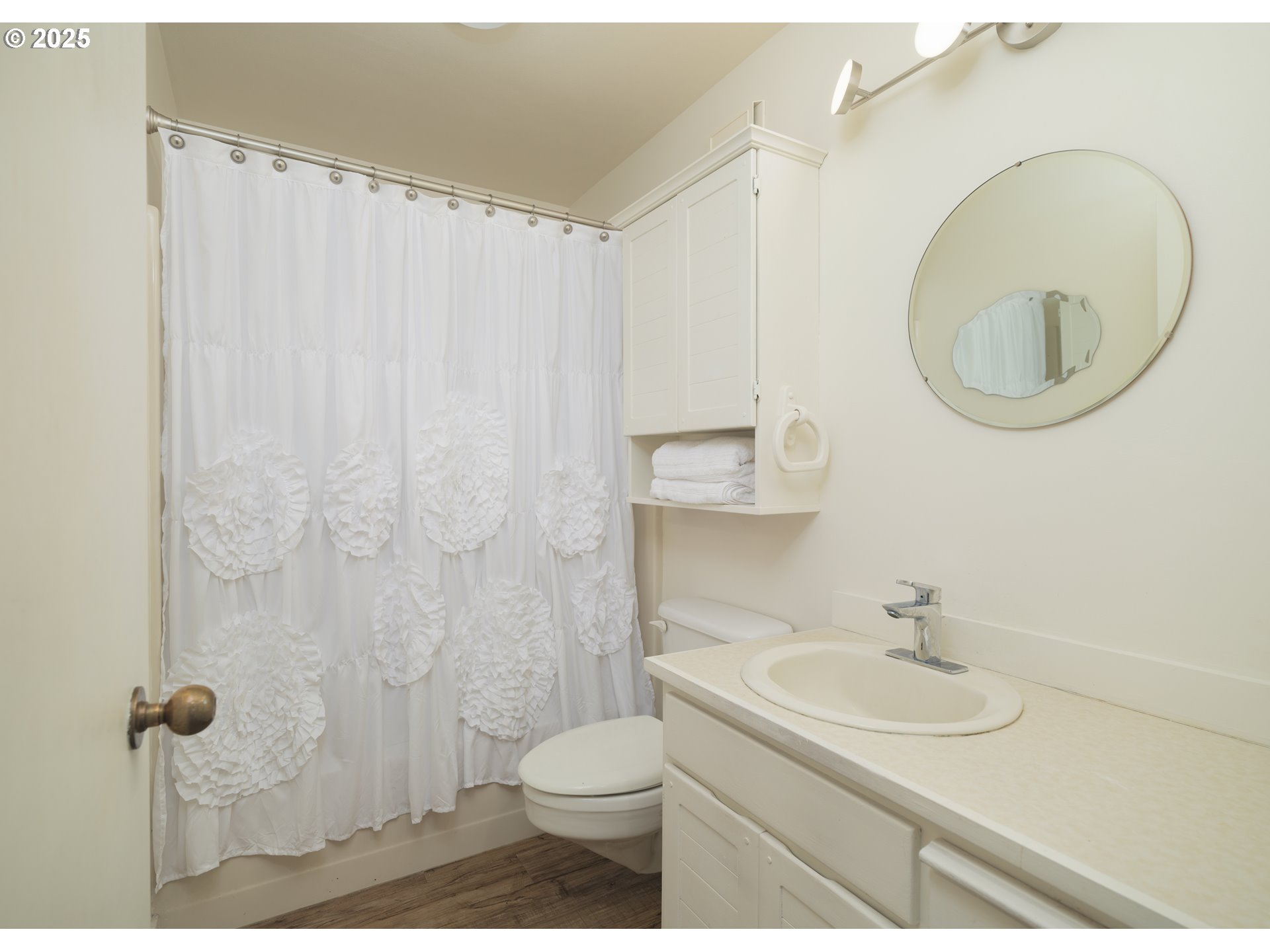 1 3rd Street, Unit 209 Astoria, OR 97103 - Photo 23 of 37 a bathroom with a sink toilet and shower