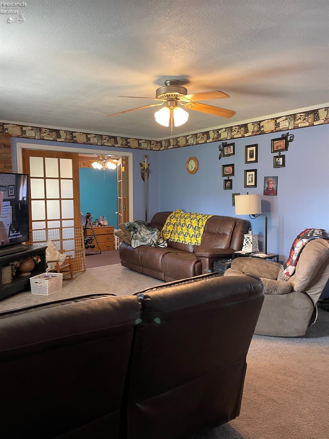 337 South Shock Road Fremont, OH 43420 - Photo 4 of 27 Gallery Image 4