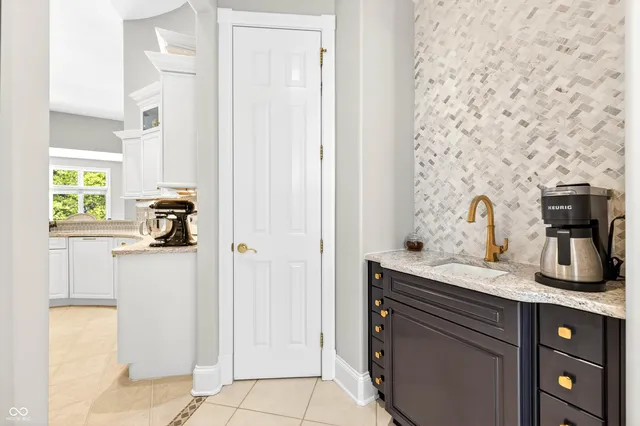 $1,600,000 | 1913 Dockside Drive, Greenwood, IN 46143