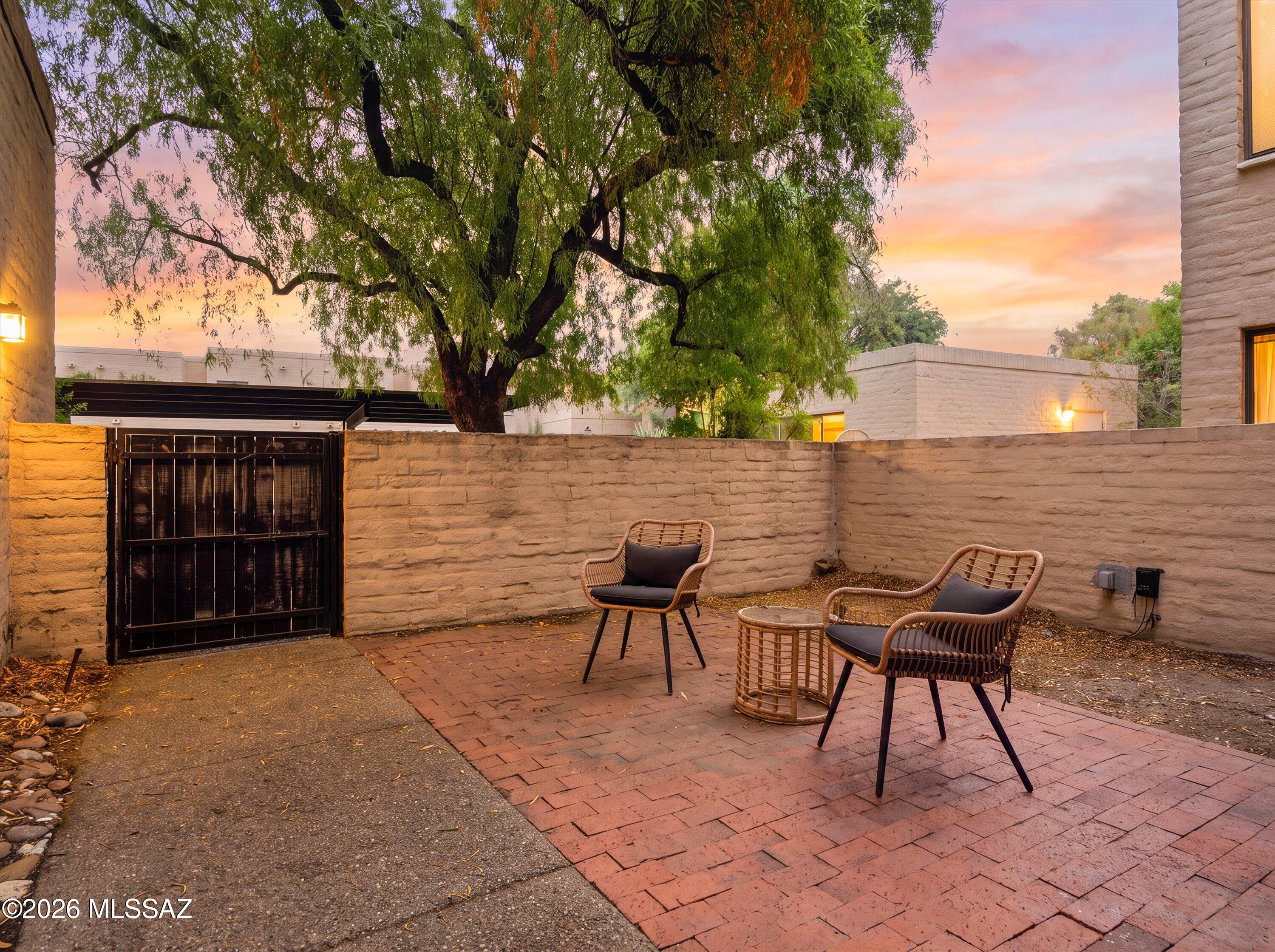 2882 East Sierra Vista Road Tucson, AZ 85716 - Photo 10 of 43 Front Courtyard