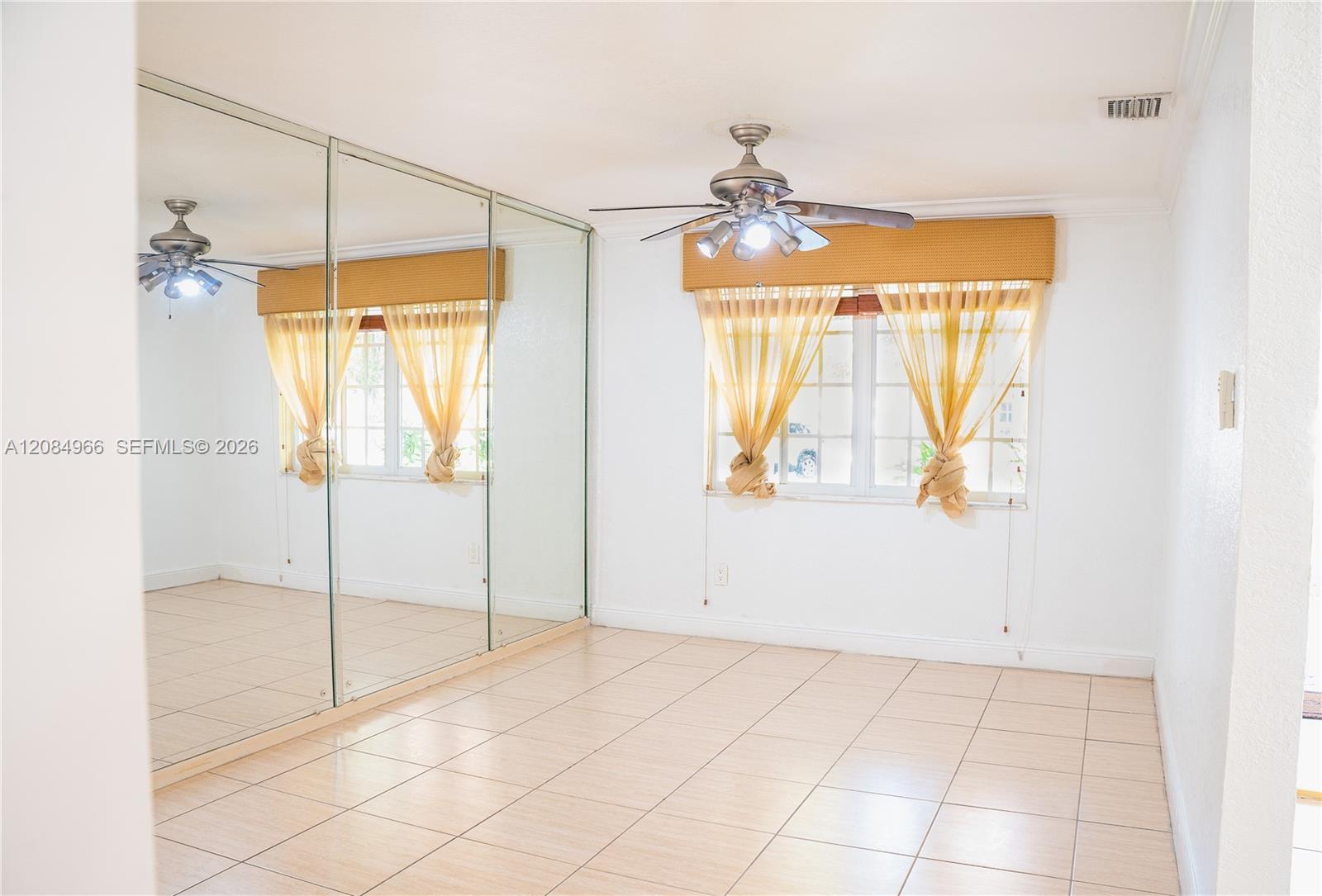 8220 Southwest 87th Terrace Miami, FL 33143 - Photo 13 of 36 Gallery Image 13