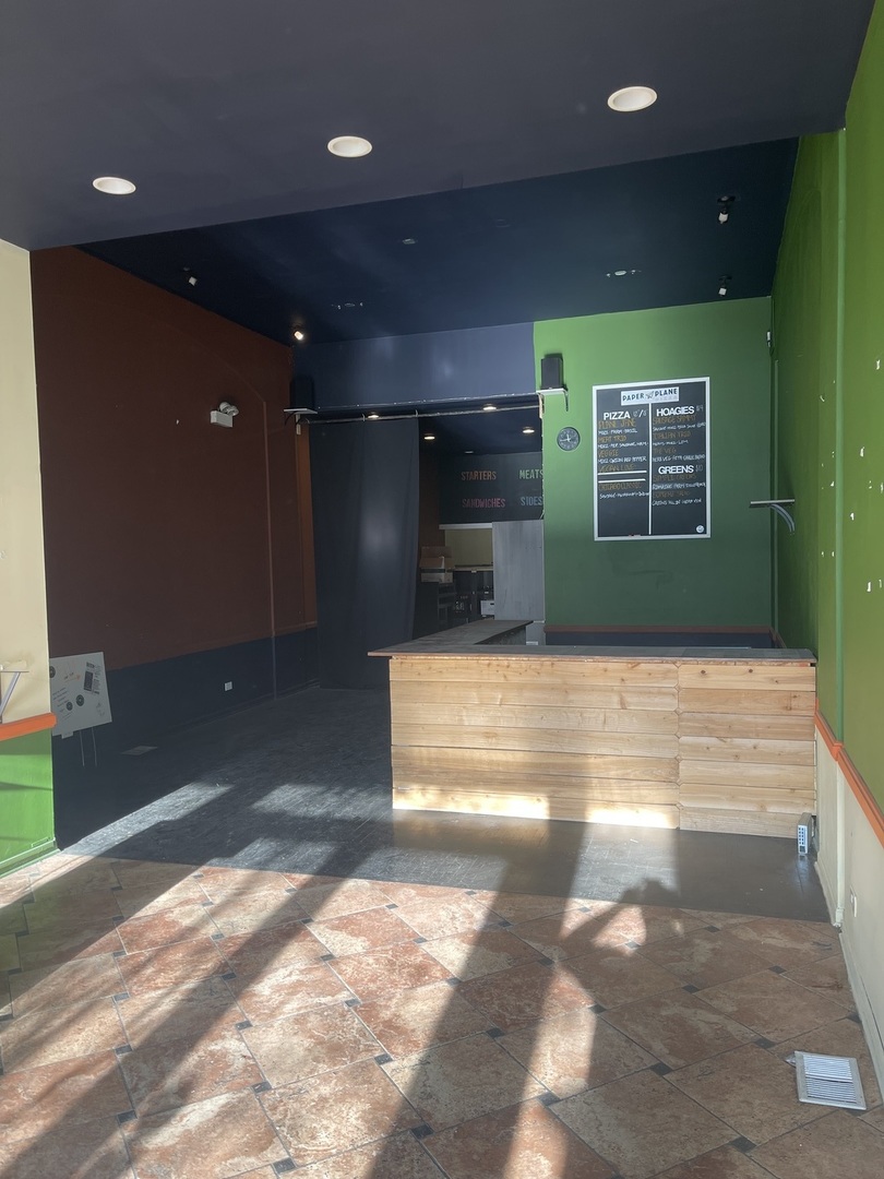 1625 North Halsted Street Chicago, IL 60614 - Photo 2 of 9 a view of lobby