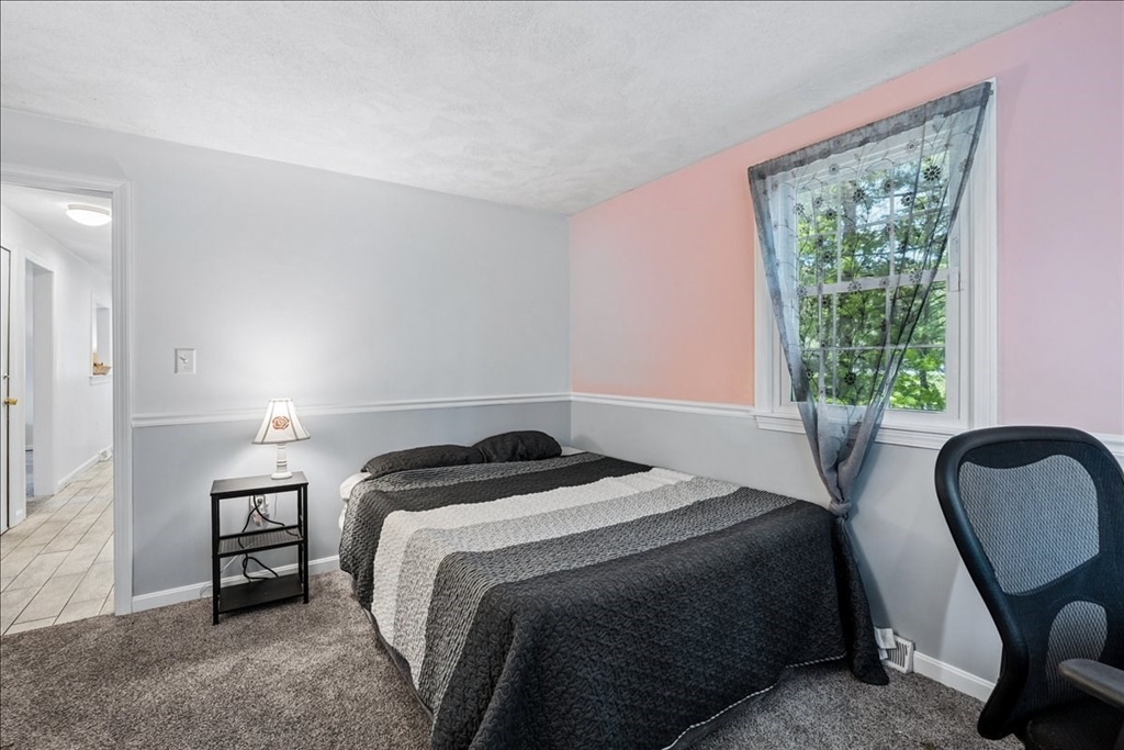 90 Comet Road Methuen, MA 01844 - Photo 20 of 34
