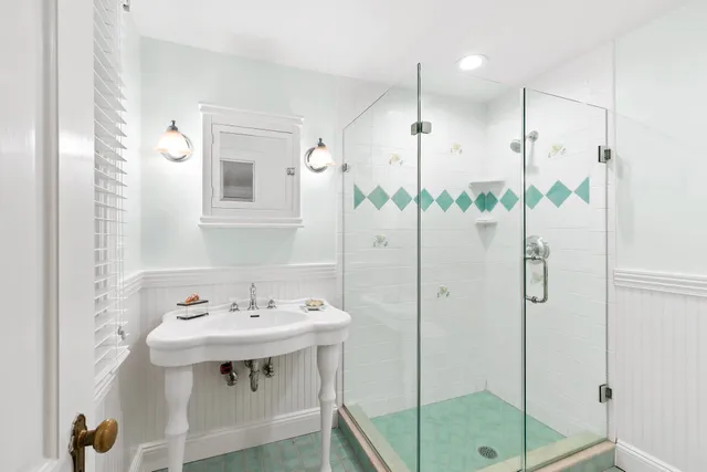 $40,000 | 42 Peconic Avenue, Sag Harbor, NY 11963