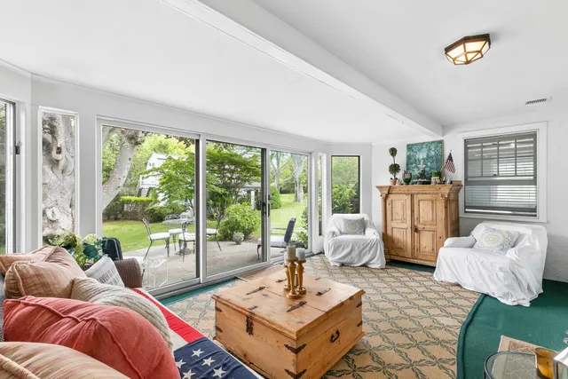 $40,000 | 42 Peconic Avenue, Sag Harbor, NY 11963