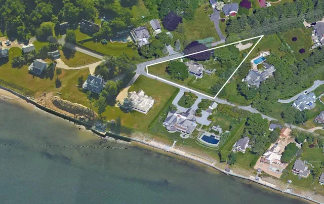 $40,000 | 42 Peconic Avenue, Sag Harbor, NY 11963