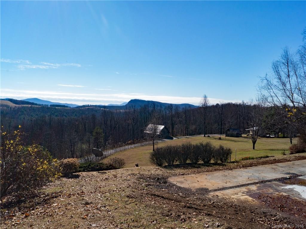 1215 Summer Road Hendersonville, NC 28792 - Photo 7 of 14 Gallery Image 7