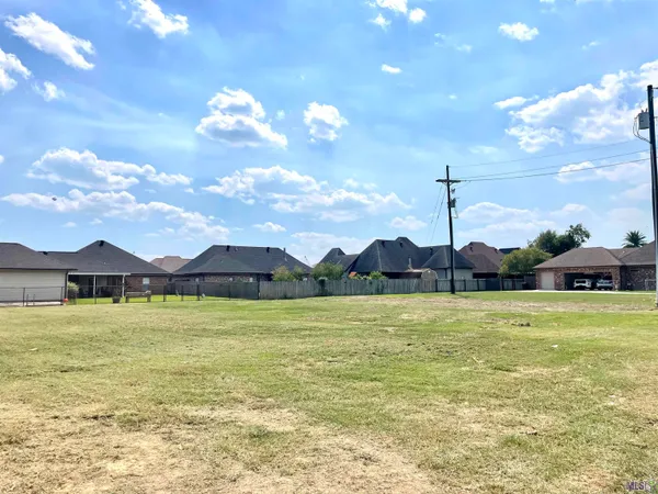 $69,900 | 529 Lancaster Drive, Houma, LA 70360