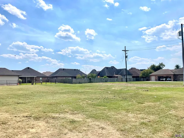 $69,900 | 529 Lancaster Drive, Houma, LA 70360