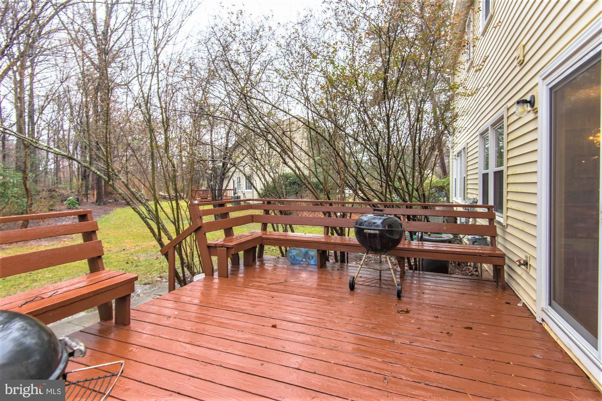 2305 Rosedown Drive Reston, VA 20191 - Photo 38 of 43 back view