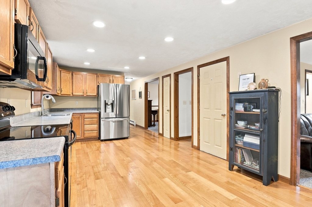 4 McCann Place Paxton, MA 01612 - Photo 12 of 35 Gallery Image 12