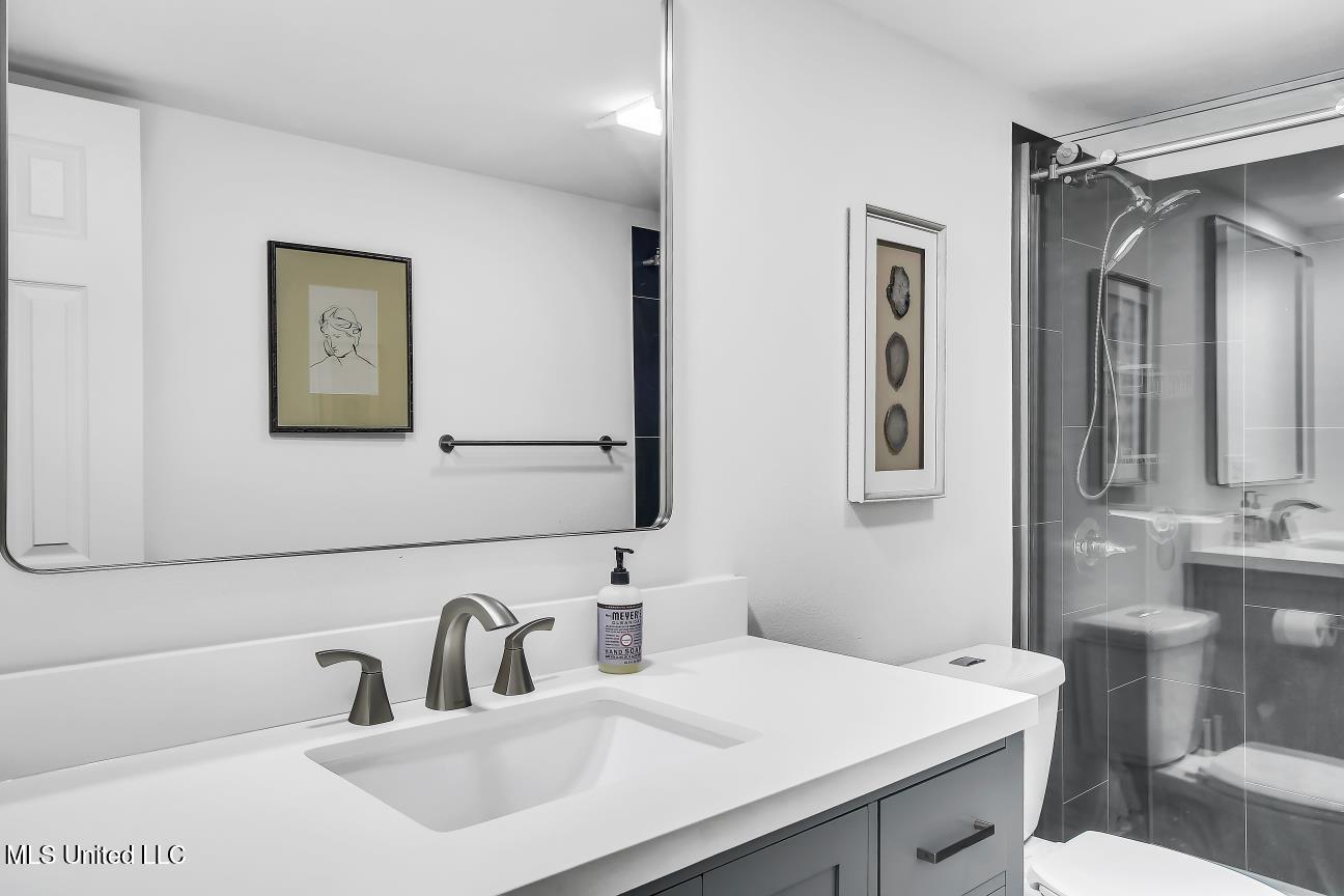 118 Molokai, Unit D Diamondhead, MS 39525 - Photo 15 of 27 IMG_5218