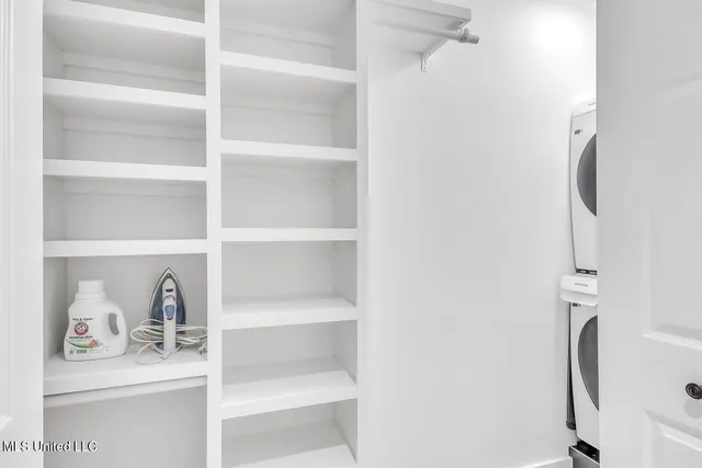 $90,000 | 118 Molokai, Unit D, Diamondhead, MS 39525