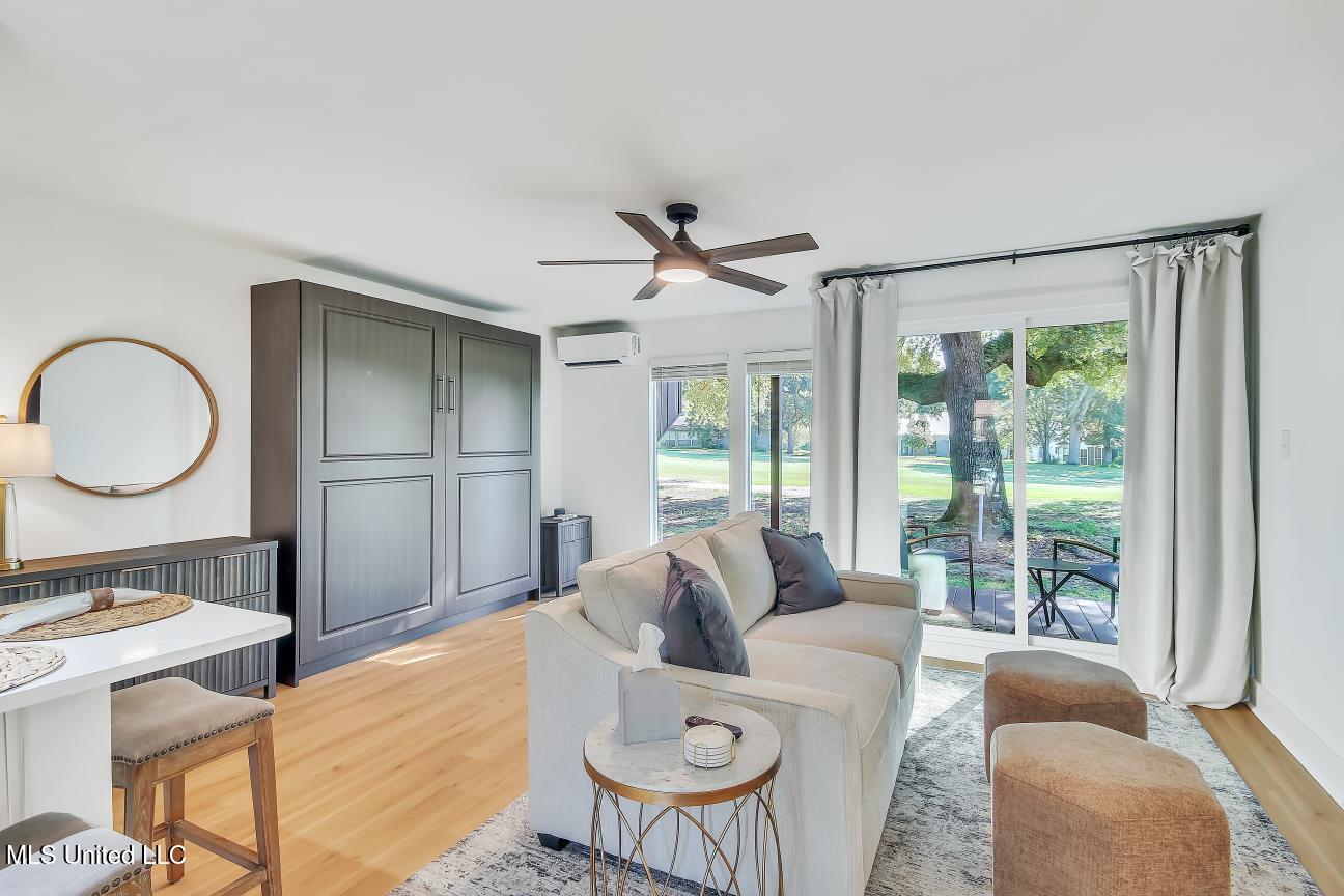 118 Molokai, Unit D Diamondhead, MS 39525 - Photo 3 of 27 IMG_5212 (1)