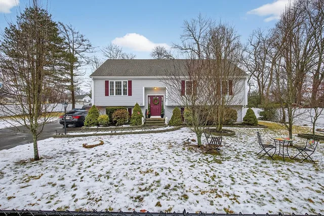$720,000 | 215 North Avenue, Brockton, MA 02302