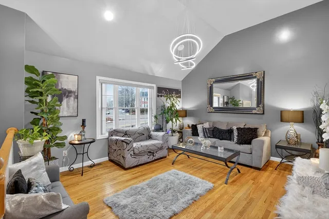 $720,000 | 215 North Avenue, Brockton, MA 02302