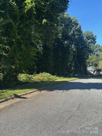 $110,000 | 821-831 16th Ave Lane Northwest, Hickory, NC 28601