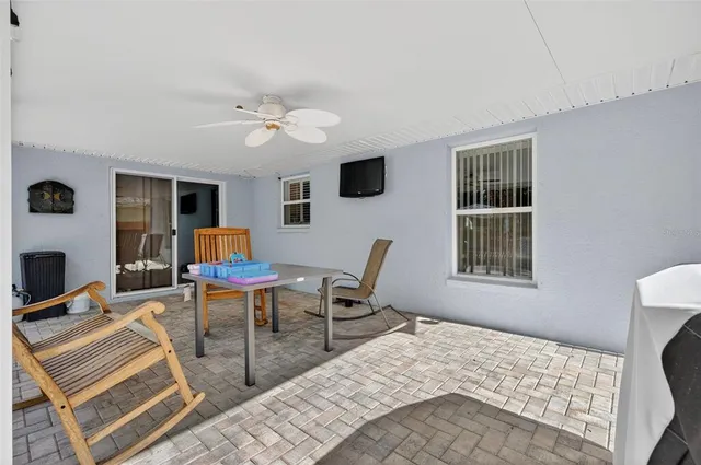 $550,000 | 7050 75th Street North, Pinellas Park, FL 33781