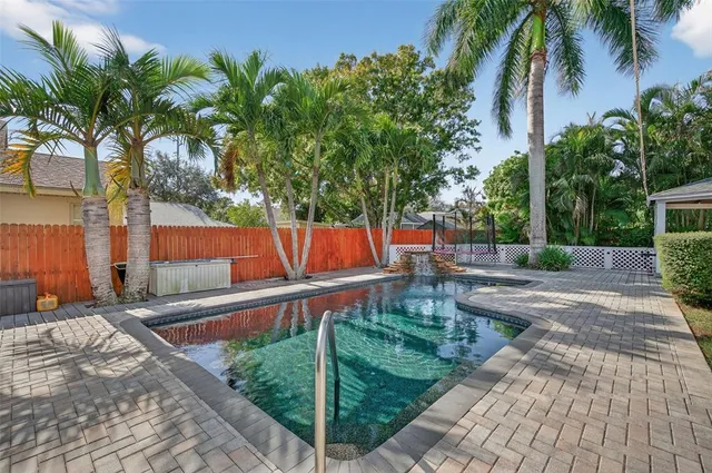 $550,000 | 7050 75th Street North, Pinellas Park, FL 33781