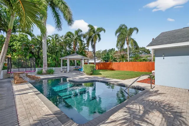 $550,000 | 7050 75th Street North, Pinellas Park, FL 33781