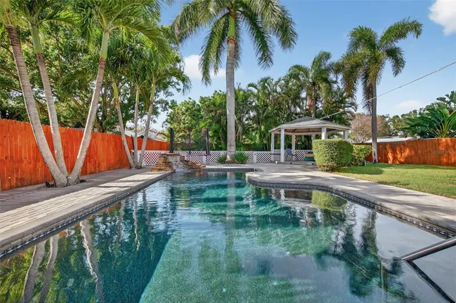 $550,000 | 7050 75th Street North, Pinellas Park, FL 33781