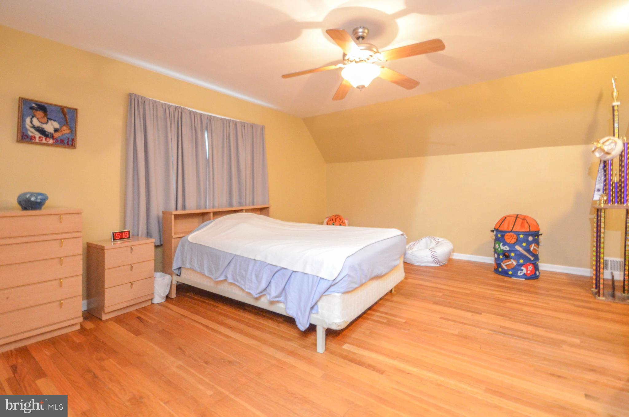 1076 Hawthorn Road Allentown, PA 18103 - Photo 16 of 33 Gallery Image 16