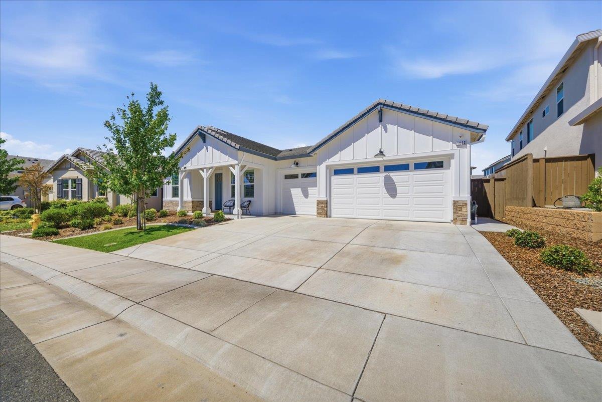 1222 Buck Ridge Drive Rocklin, CA 95765 - Photo 2 of 59