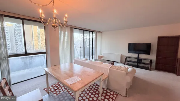 $148,000 | 6100 Westchester Park Drive, Unit 609, College Park, MD 20740