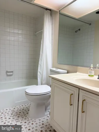 $148,000 | 6100 Westchester Park Drive, Unit 609, College Park, MD 20740