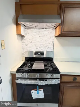 $148,000 | 6100 Westchester Park Drive, Unit 609, College Park, MD 20740