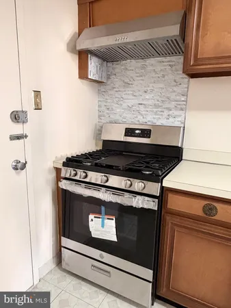 $148,000 | 6100 Westchester Park Drive, Unit 609, College Park, MD 20740