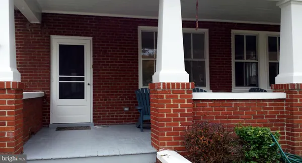 $2,400 | 111 Academy Street, Berryville, VA 22611