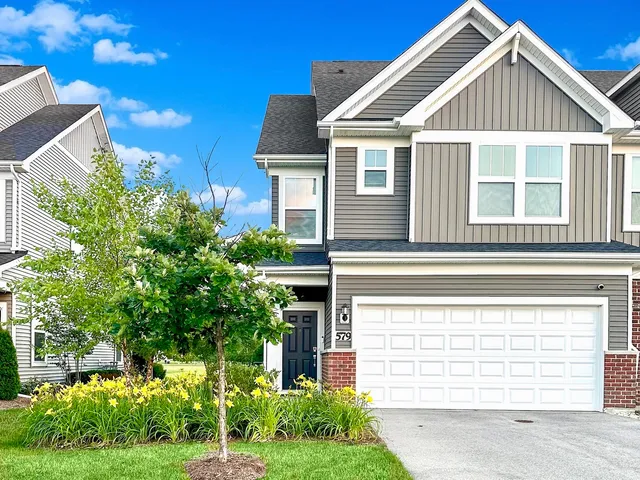 $596,000 | 579 Watercress Drive, Aurora, IL 60504