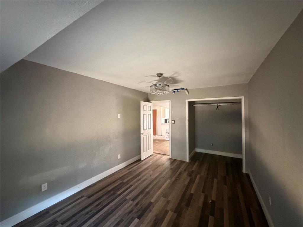 8222 Wes Hodges Road Dallas, TX 75217 - Photo 18 of 25 Gallery Image 18