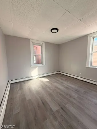 $1,795 | 134 East Jersey Street, Unit 3, Elizabeth Port, NJ 07206