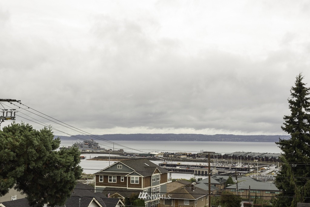 2030 Rucker Avenue, Unit 2 Everett, WA 98201 - Photo 9 of 9