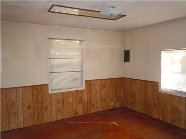 109 Terri Road Flora, MS 39071 - Photo 7 of 20 2nd bedroom