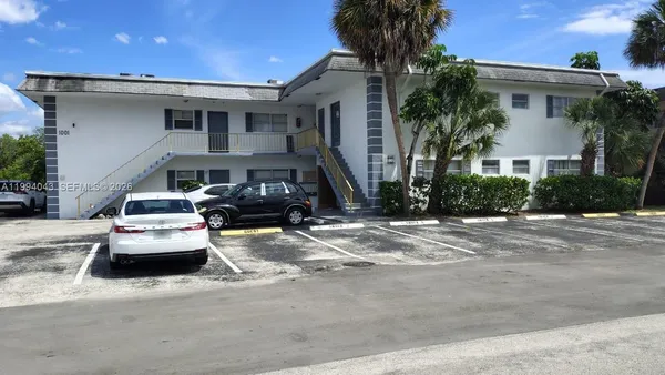$2,300 | 1001 Northwest 45th Street, Unit 6, Deerfield Beach, FL 33064