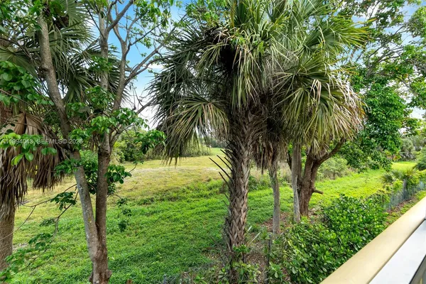 $2,300 | 1001 Northwest 45th Street, Unit 6, Deerfield Beach, FL 33064