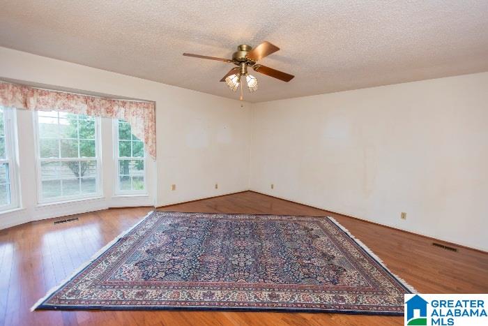 3980 Lindsey Loop Road Bessemer, AL 35022 - Photo 4 of 34