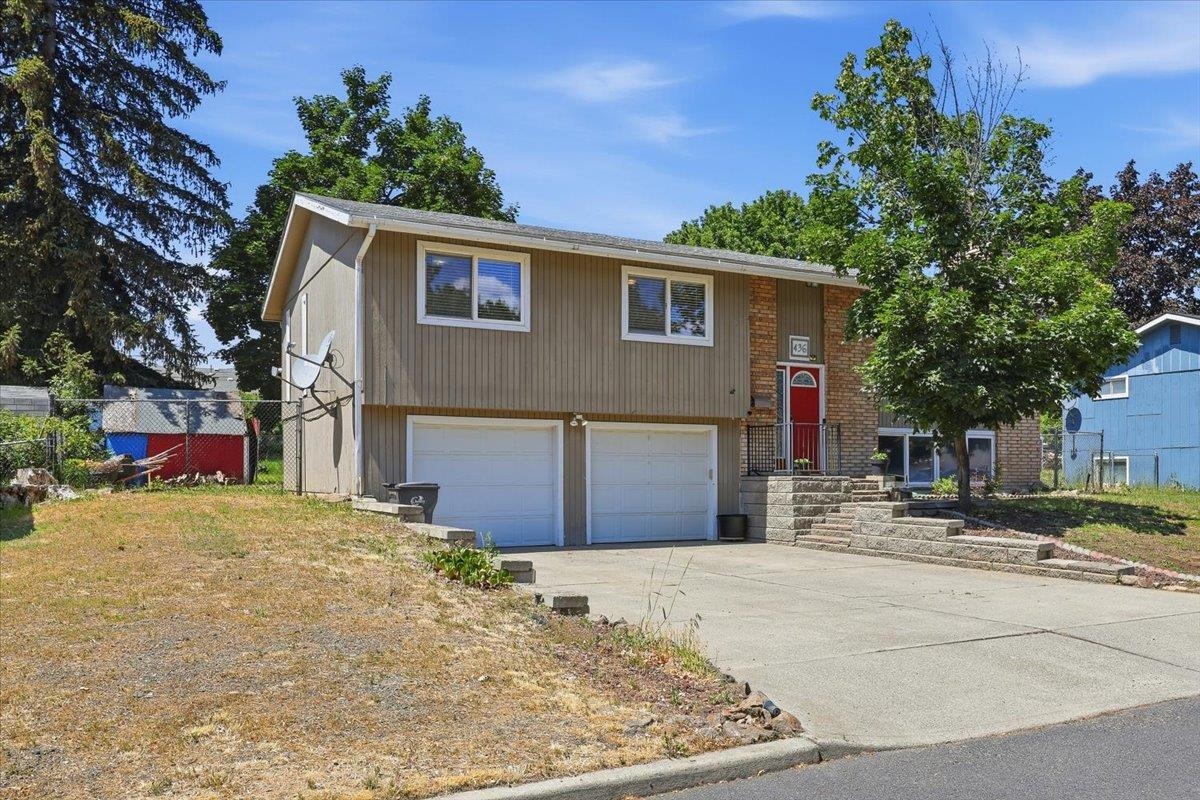 436 North 4th Street Cheney, WA 99004 - Photo 2 of 33