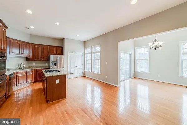 $3,500 | 22072 Avonworth Square, Broadlands, VA 20148