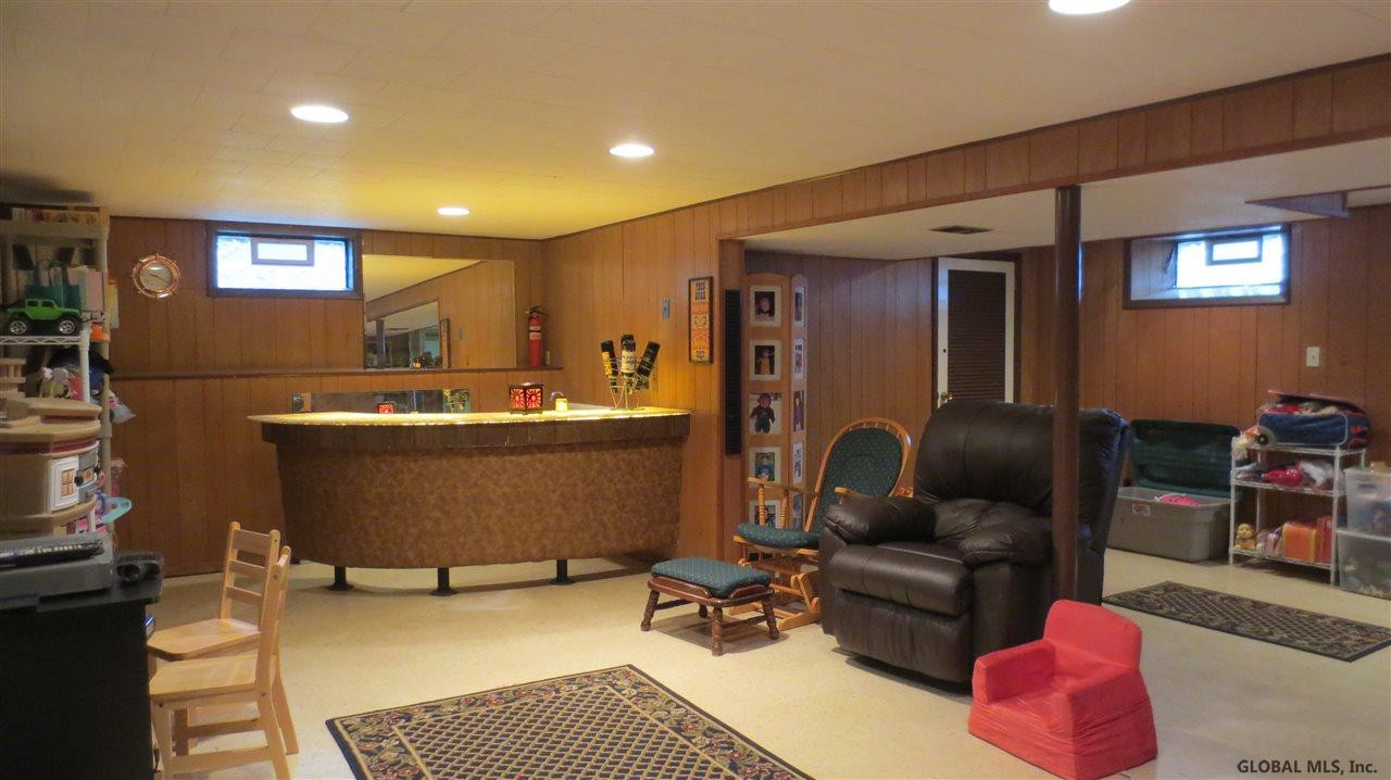 62 Hunting Road Colonie, NY 12205 - Photo 17 of 25 Photo 17
